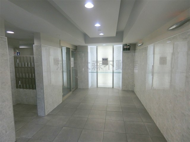 エントランス　エントランス