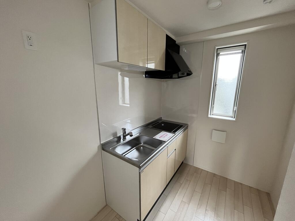 キッチン　※同施工会社別物件の参考　現況優先