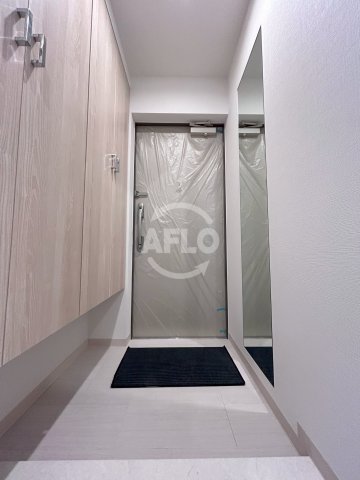 玄関　シークレフ北浜　玄関