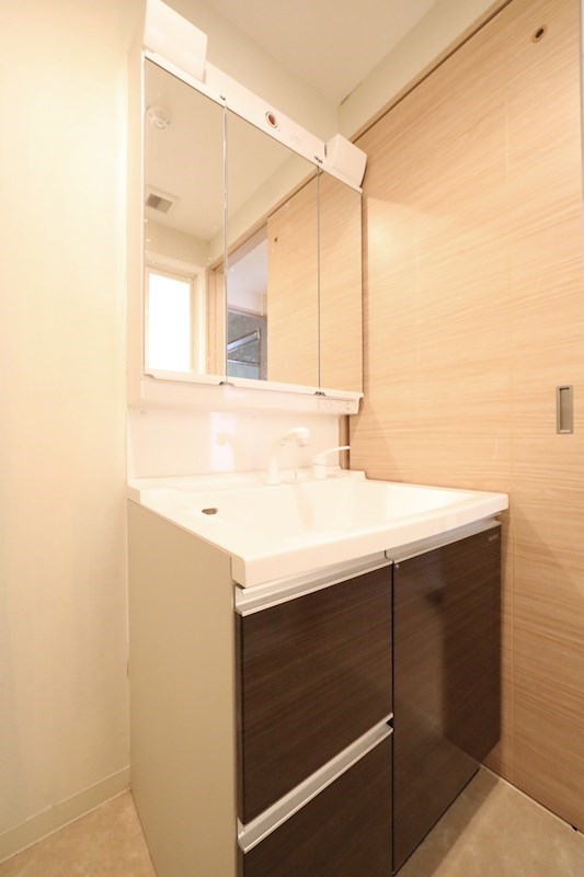 洗面設備　独立洗面台　脱衣所