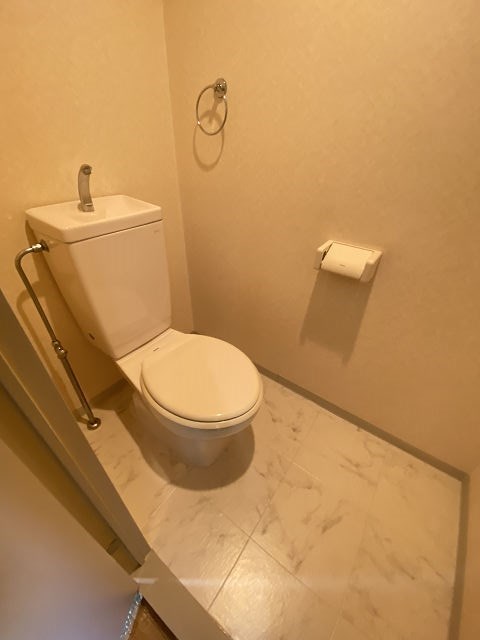 トイレ　トイレもきれいです