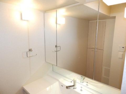 洗面設備　洗髪洗面化粧台