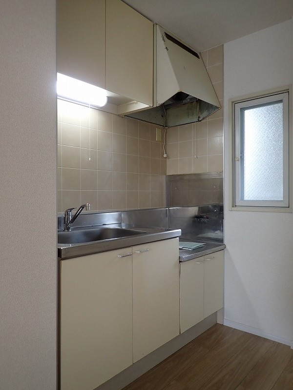 キッチン　※別部屋参考写真※