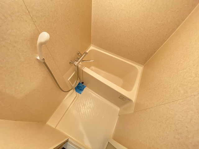 バス・シャワールーム　ゆったり過ごせるお風呂です