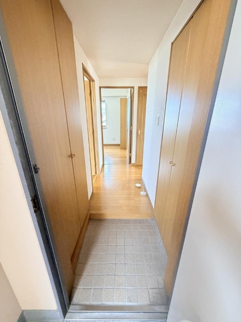 玄関　同物件別室のイメージ写真