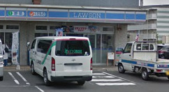 コンビニ　ローソン 北戸田駅西口店（コンビニ）まで615m