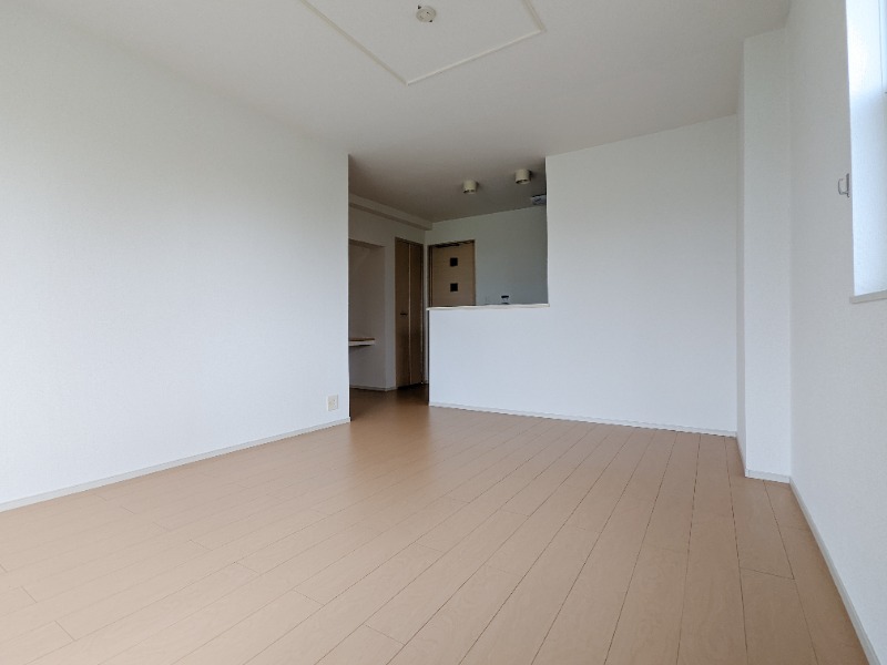 居室・リビング　図面と現状に相違がある場合には現状を優先