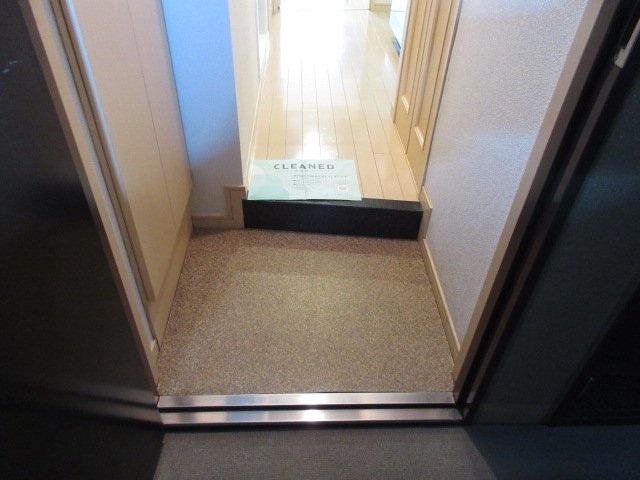 玄関　収納もある玄関です