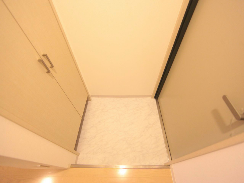 玄関　玄関　シューズボックス付　ダブルロック