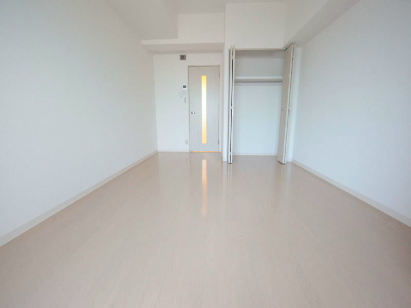 その他部屋・スペース　洋室9.6帖　エアコン完備　クローゼット付