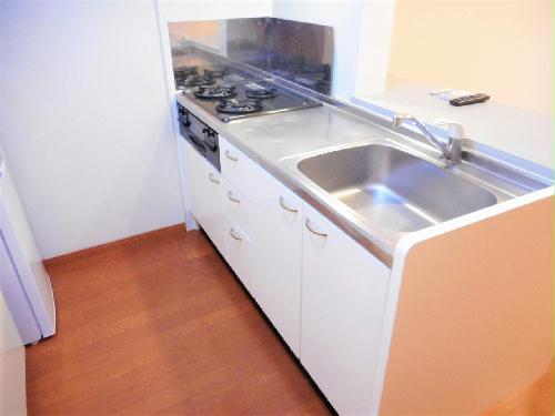 キッチン　3口ガスコンロ