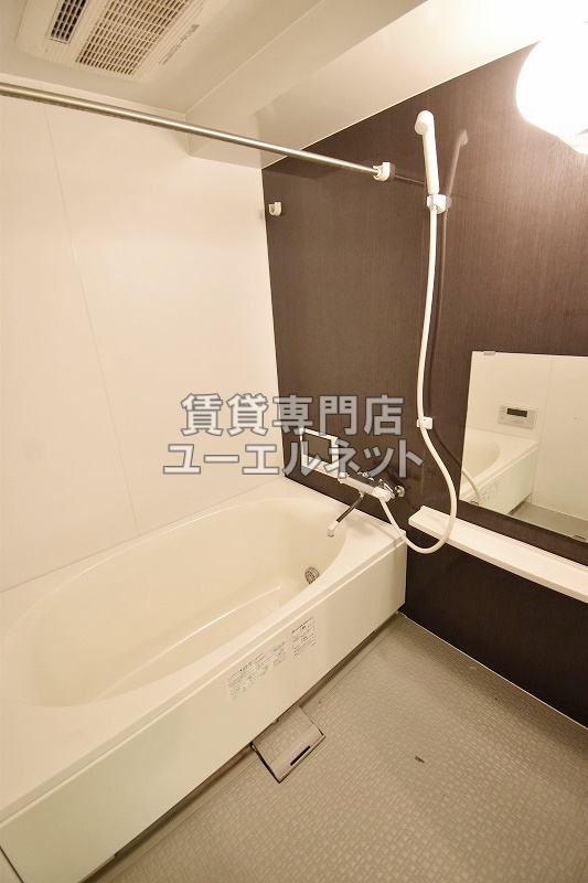 バス・シャワールーム　浴室