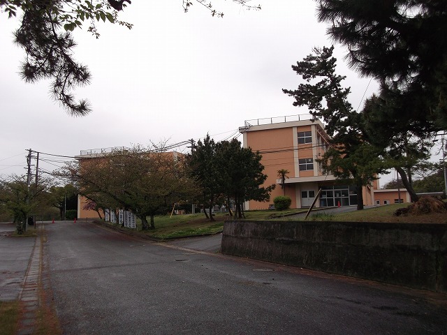 小学校　芦屋小学校（小学校）まで500m