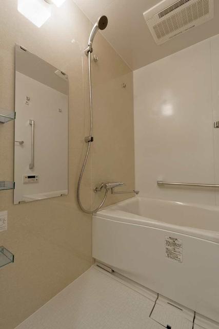 バス・シャワールーム　※写真は同タイプ住戸です。