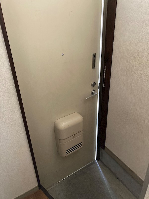 玄関　現況優先