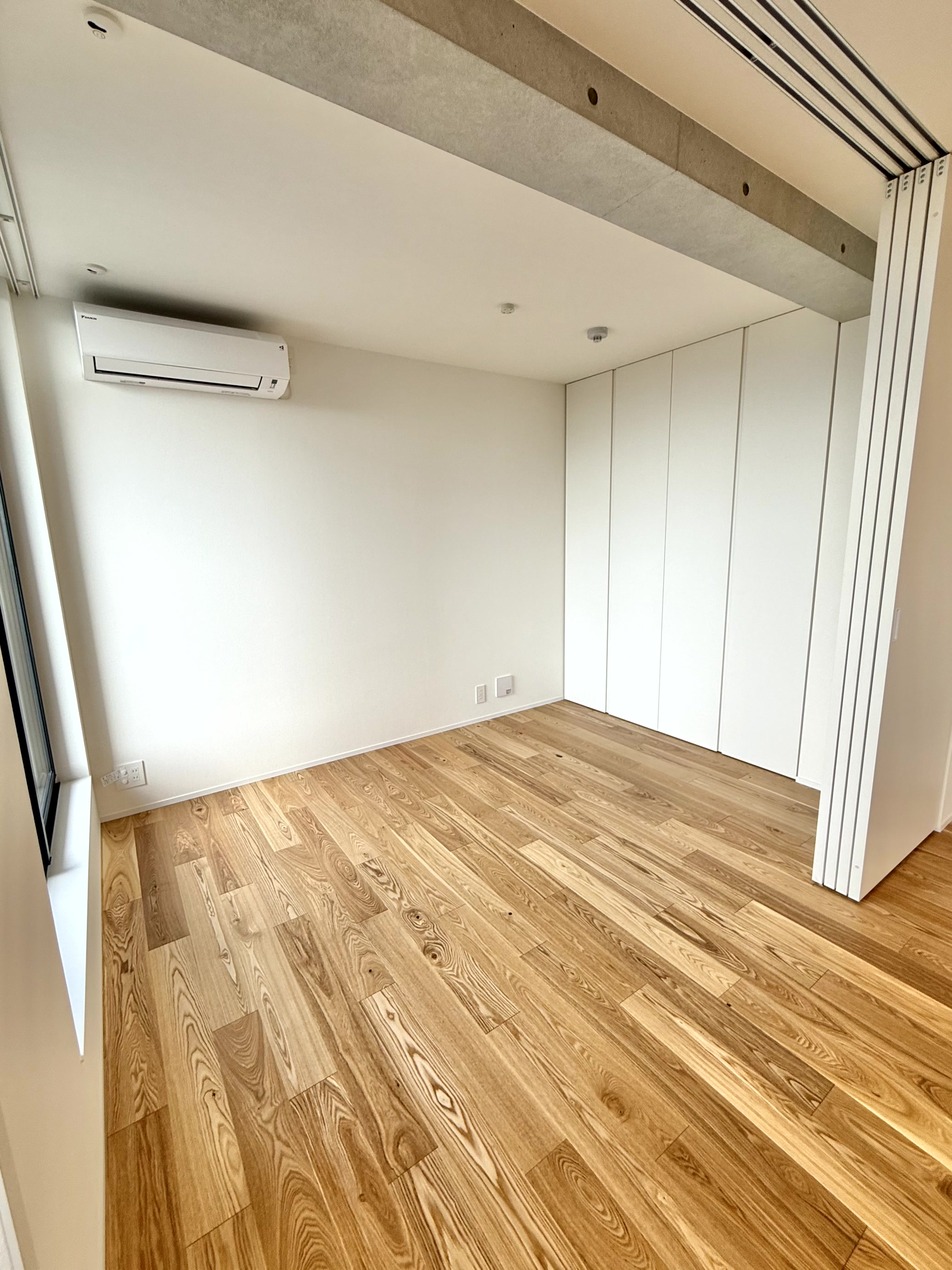 居室・リビング　スライドドアで部屋を仕切る開放するも自在~住みやすい空間設計