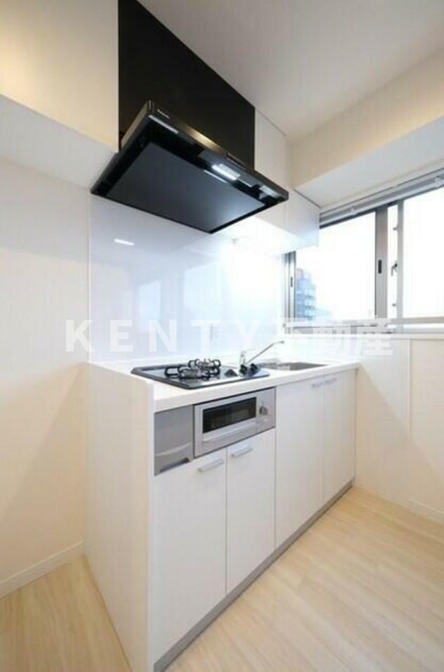 キッチン　コンパクトなキッチンで掃除もラクラク