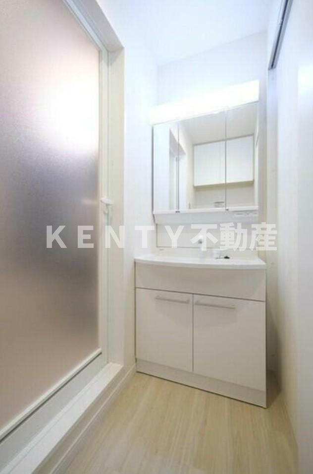 洗面設備　広い洗面スペース