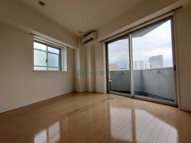 居室・リビング　ムーブメンツ西早稲田 902