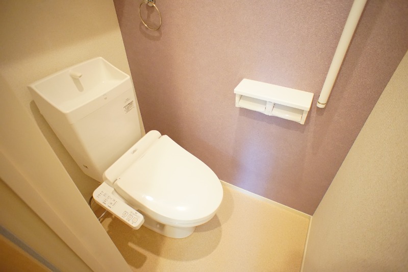 トイレ　別部屋写真