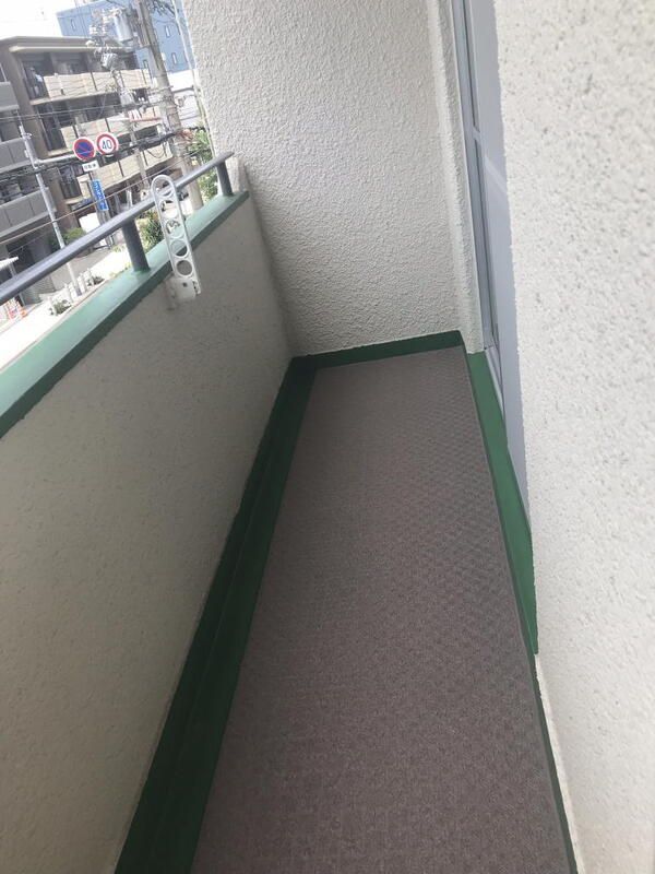 バルコニー　お洗濯にも便利なバルコニー付き