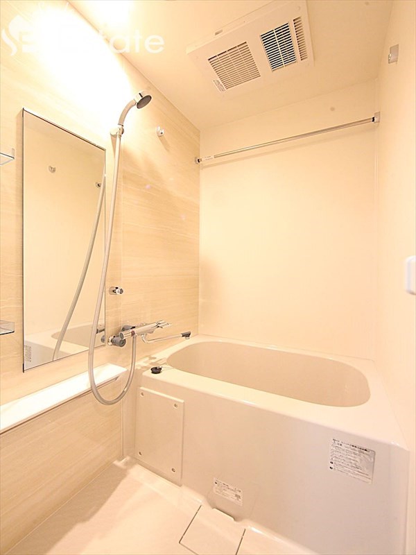 バス・シャワールーム　バスルーム