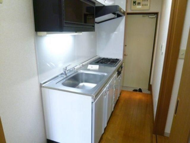 キッチン　ガス３口のシステムキッチンです