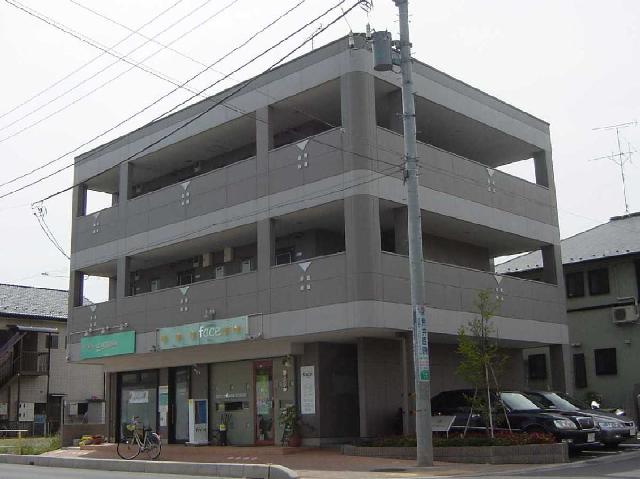 エントランス　外観写真（昼）