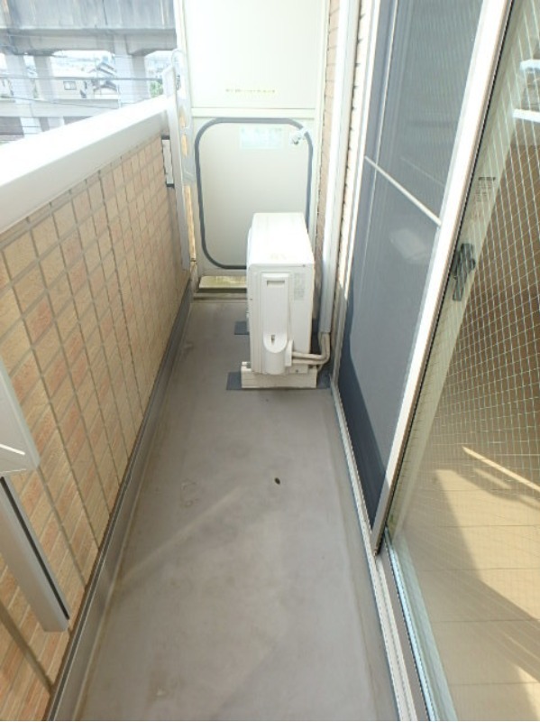 バルコニー　図面と現状に相違がある場合には現状を優先