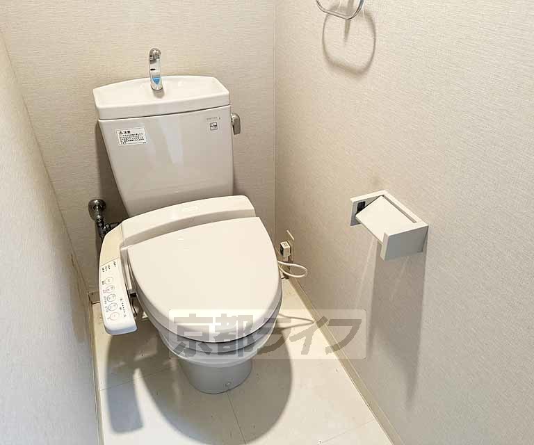 トイレ　清潔感のあるトイレです・