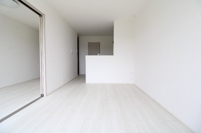 居室・リビング　※建築中の写真です