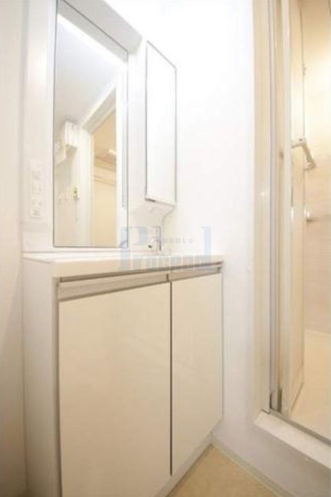 洗面設備　うれしい独立洗面台！