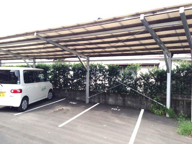 駐車場　駐車場