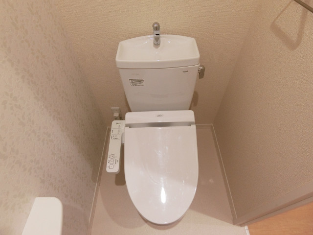 トイレ　シャワートイレ