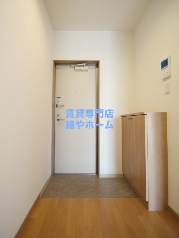 玄関　明るい玄関です
