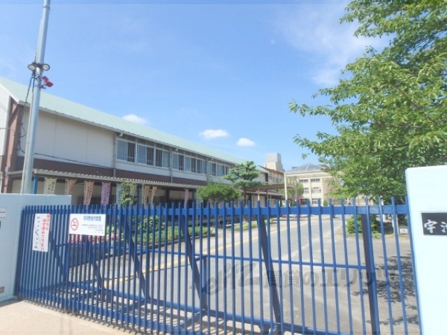 中学校　西小倉中学校（中学校）まで1300m