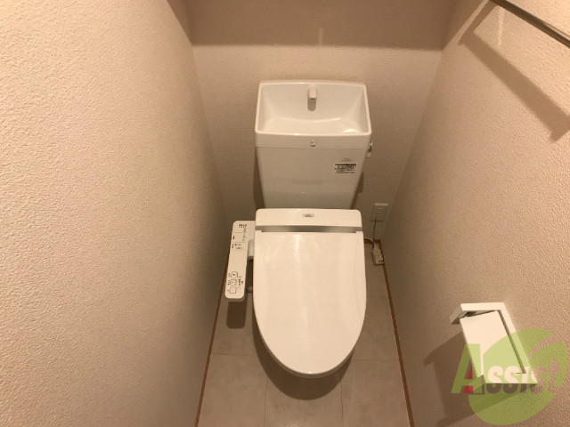 トイレ　トイレはシンプルかつオーソドックスで使いやすいです。