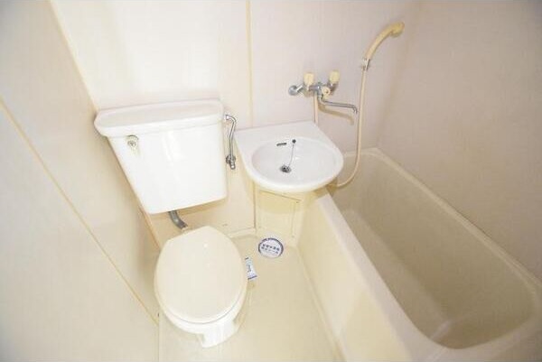 バス・シャワールーム　★☆他社掲載も内見や契約可能！相見積もり大歓迎☆★