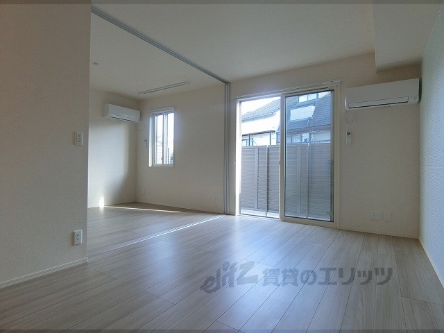 居室・リビング　居室