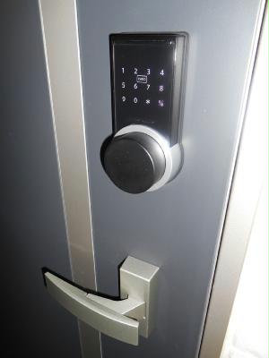 その他　外出先で鍵の閉め忘れを確認でき遠隔操作も可能　1806