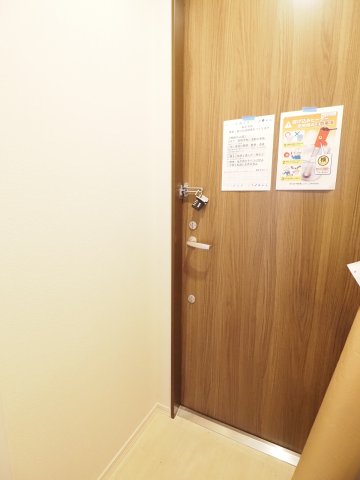 玄関　下駄箱付きですっきり使える玄関※別部屋参考写真