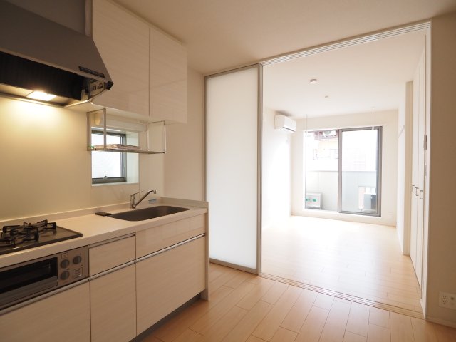 居室・リビング　南東向きで明るいお部屋です※別部屋参考写真