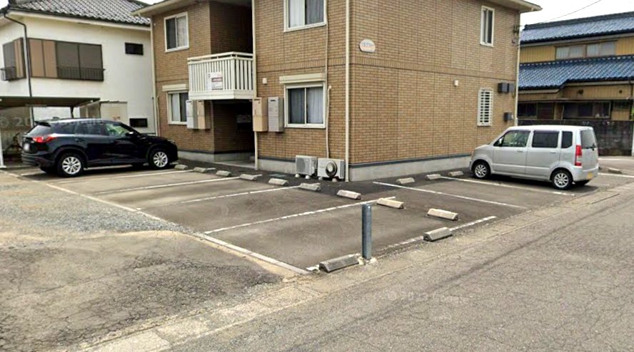 駐車場　敷地内駐車スペース