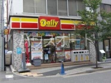 コンビニ　デイリーヤマザキ日本橋室町1丁目店（コンビニ）まで290m