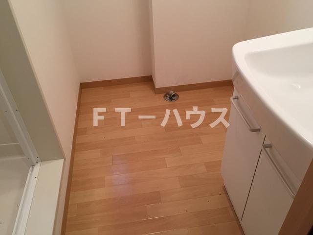 洗面設備　着替えもゆったり