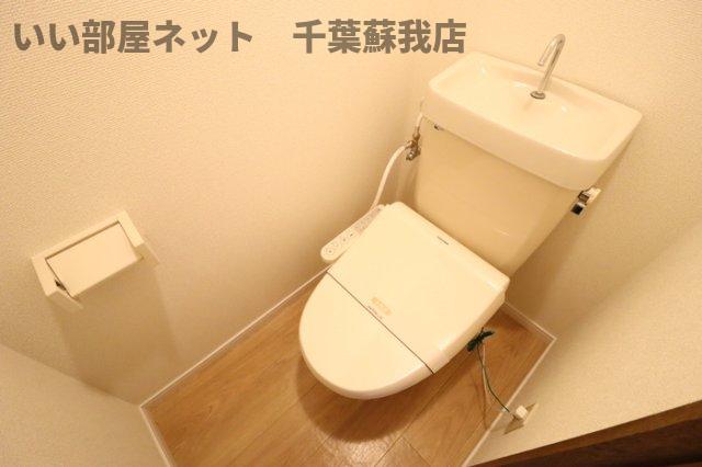 トイレ　落ち着いたトイレです