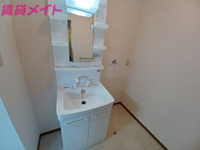 洗面設備　反転タイプ参考写真