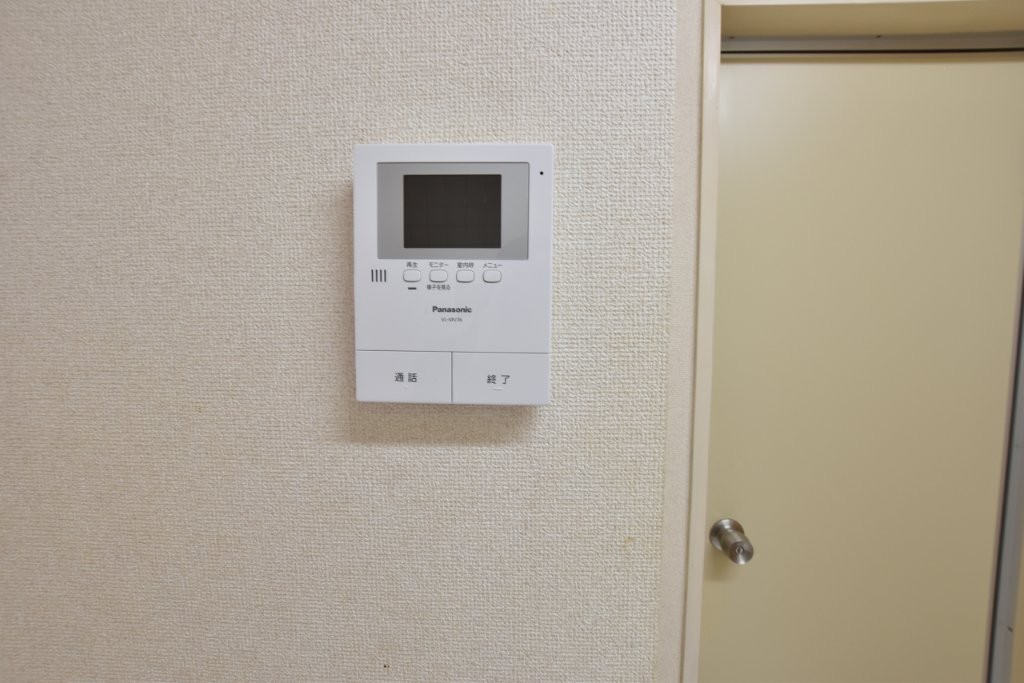 セキュリティ　モニター付きインターホン