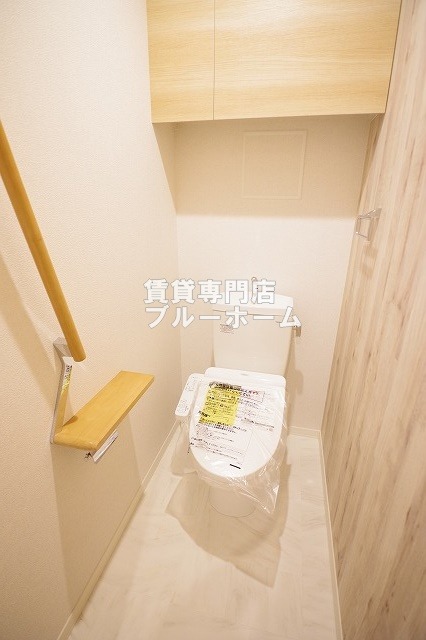 トイレ　ウォシュレット付き！