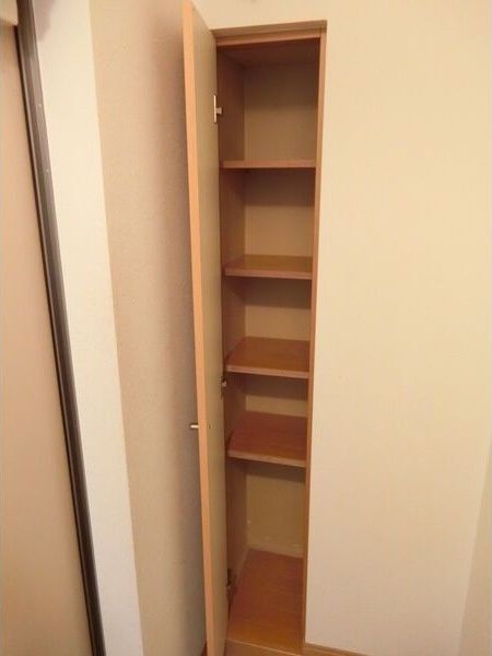 その他設備　※写真は２階同号室です。
